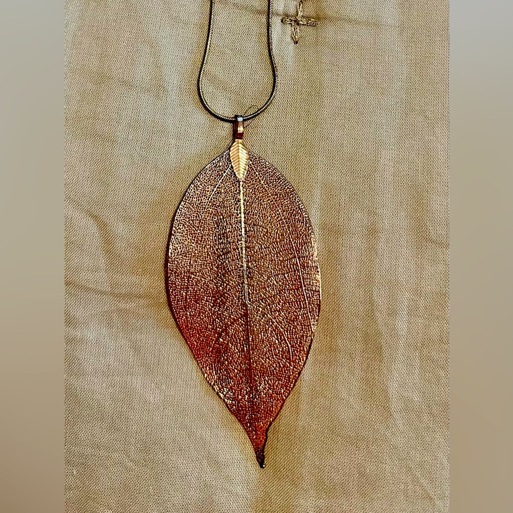 Rose gold look leaf necklace
